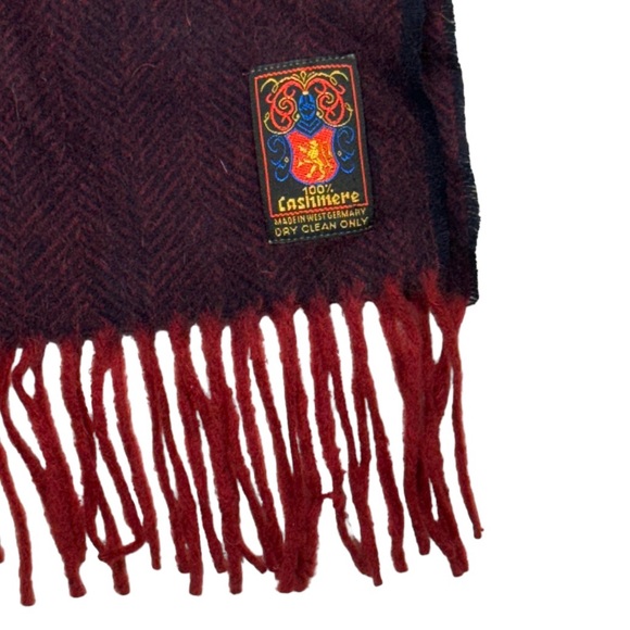 Summit Hill burgundy 100% Cashmere scarf NWT, never worn in perfect condition! - Picture 5 of 8